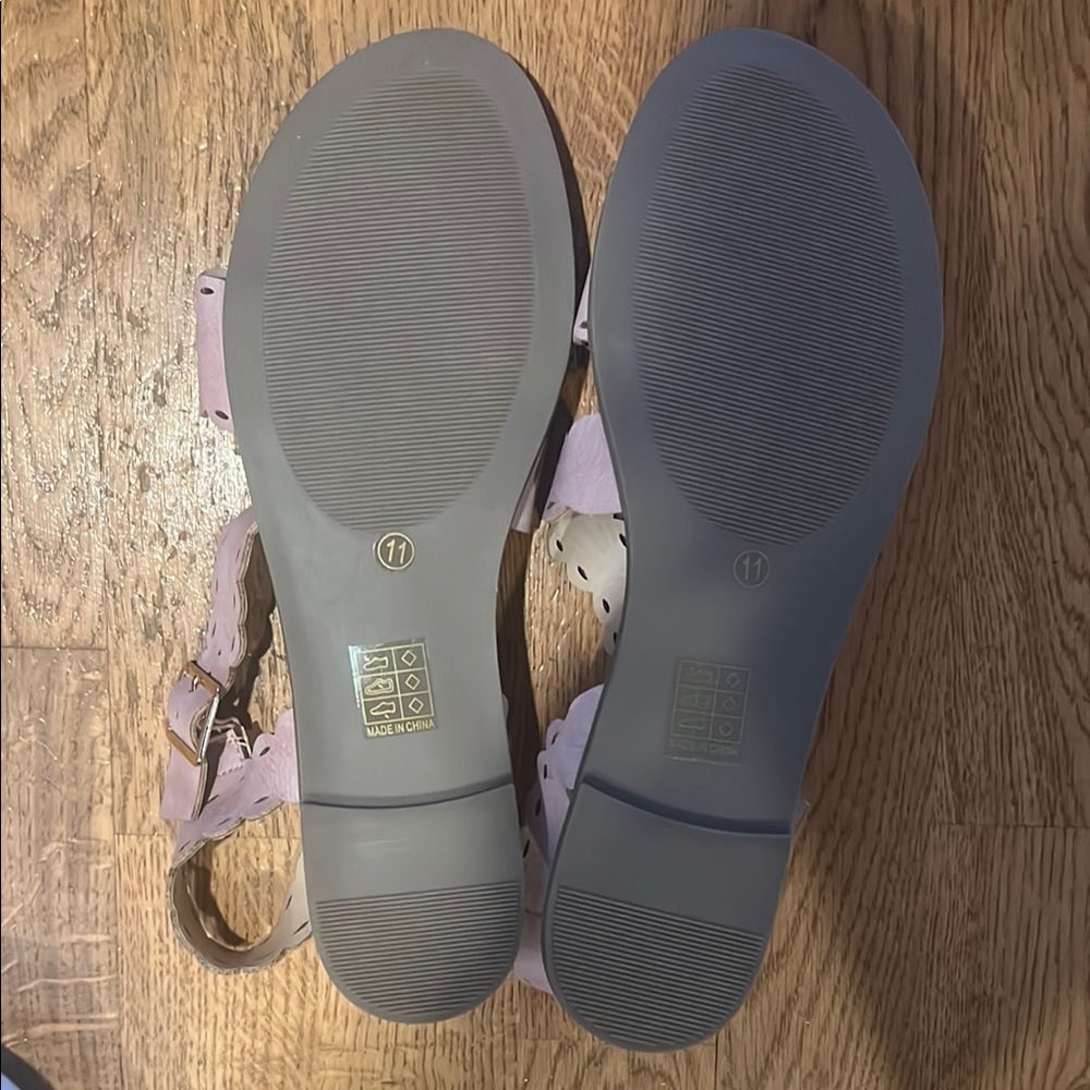Scalloped Strap Sandals in Light Pink - Picture 2 of 2